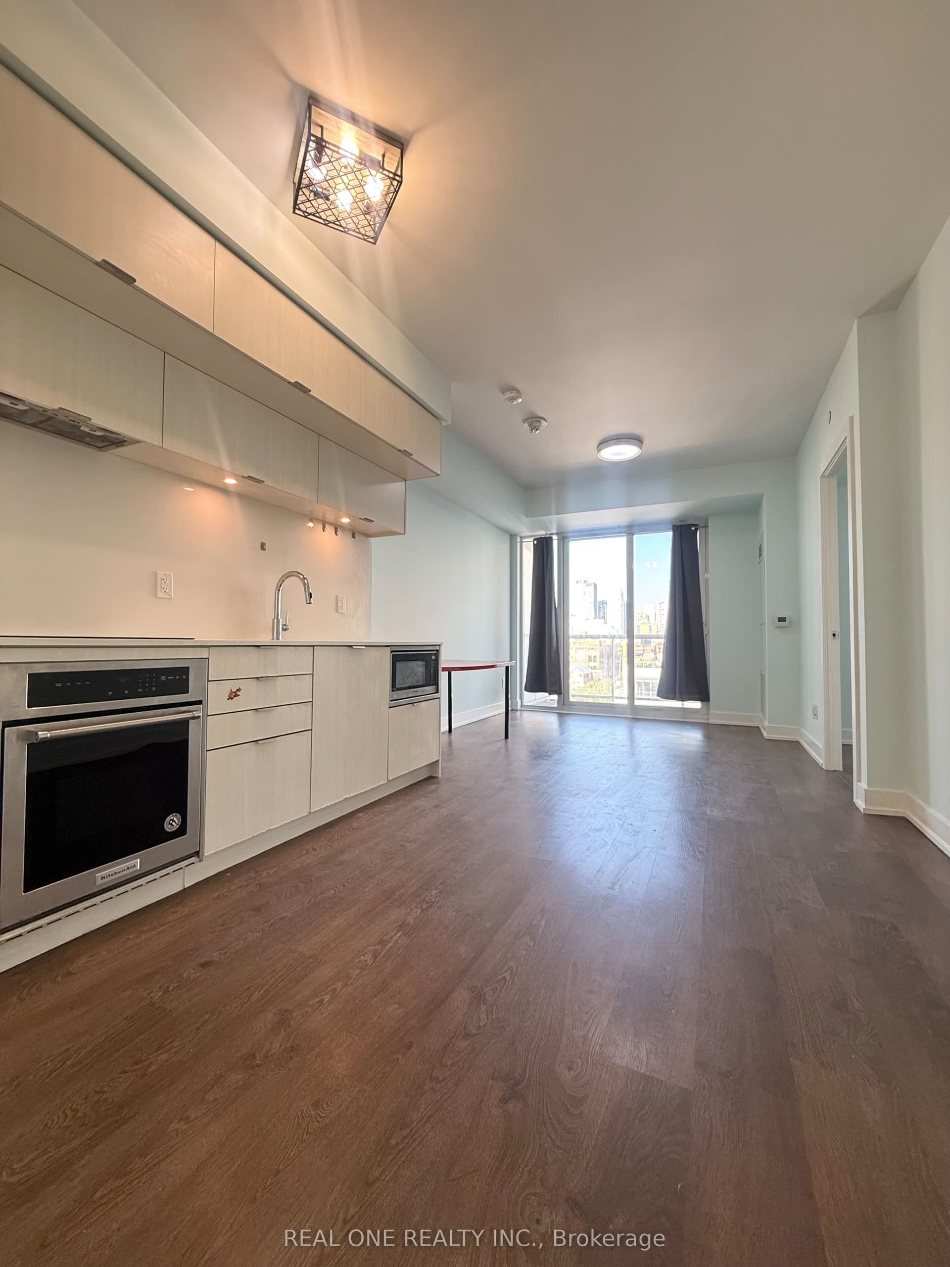 Suite 610 · Floor 6, Unit 610 · 80 Vanauley St