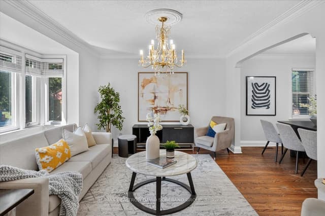 Detached at 122 Mcgillivray Avenue, Toronto, ON M5M 2Y6, Toronto C04