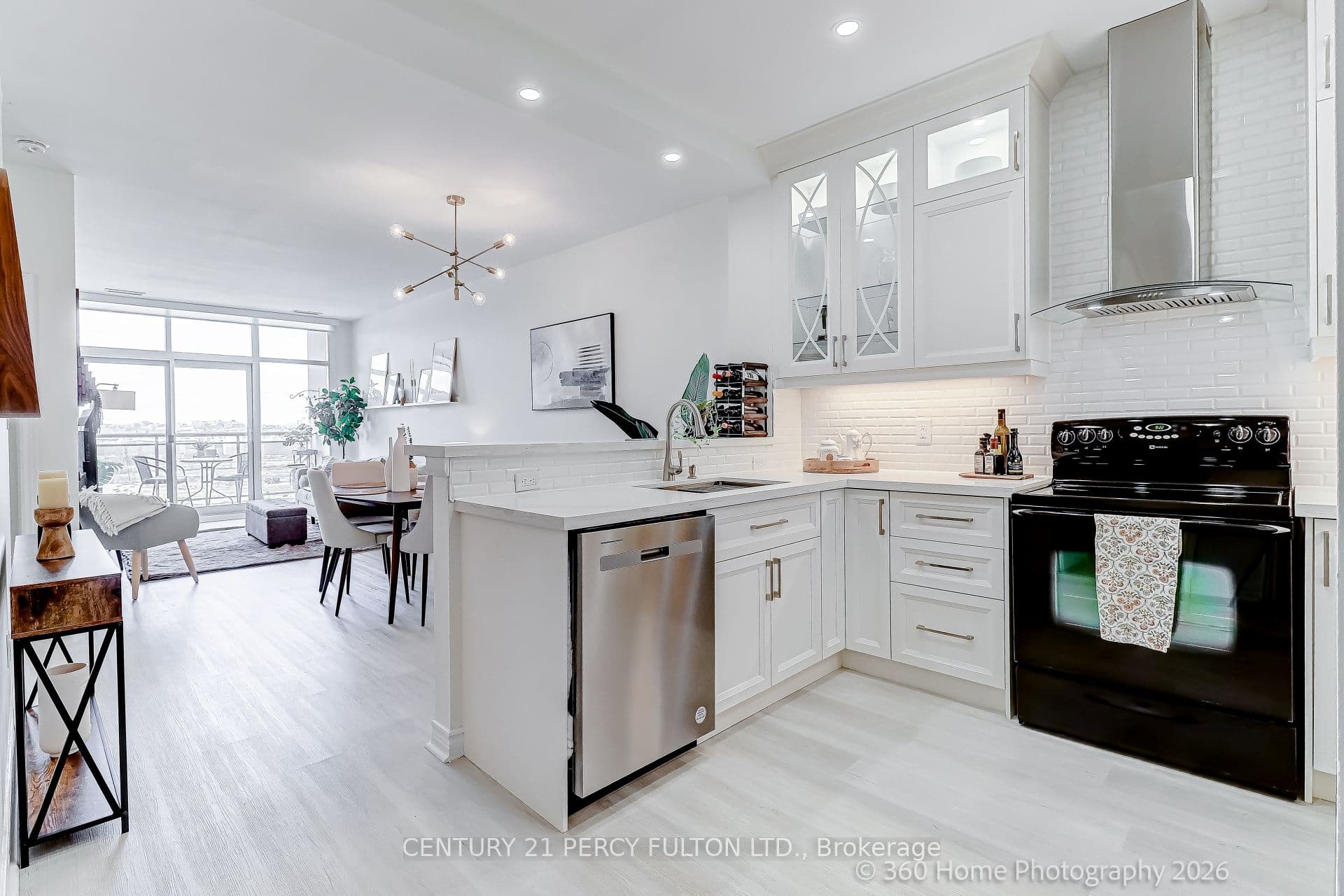 1 Leaside Park Drive in M4H