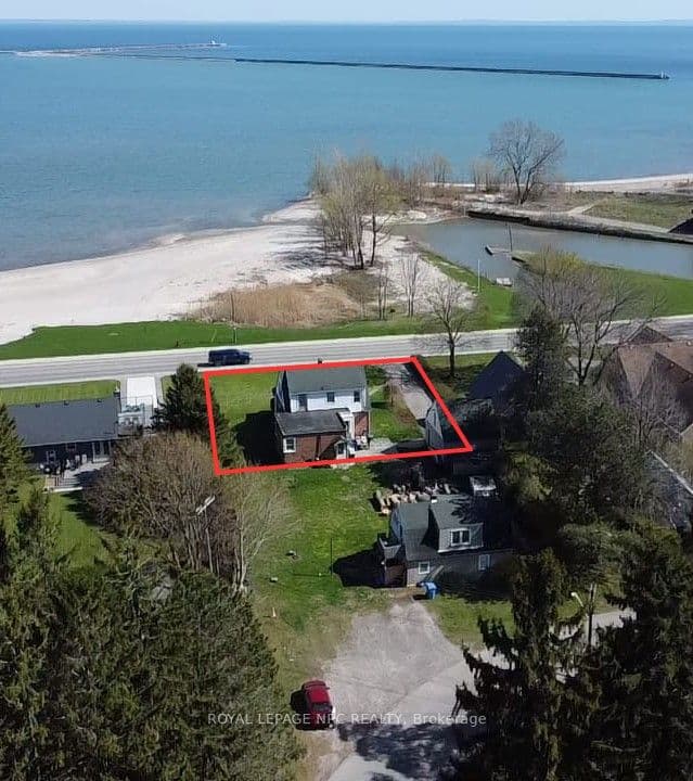 Detached at 19 Lakeshore Road, Port Colborne, ON L3K 2S2
