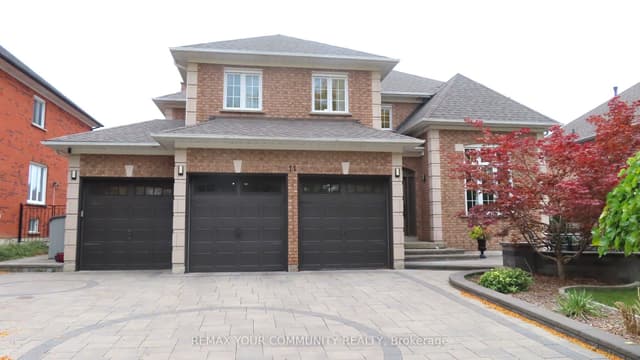 Detached at 11 Hans Drive, Markham, ON L6C 1T3