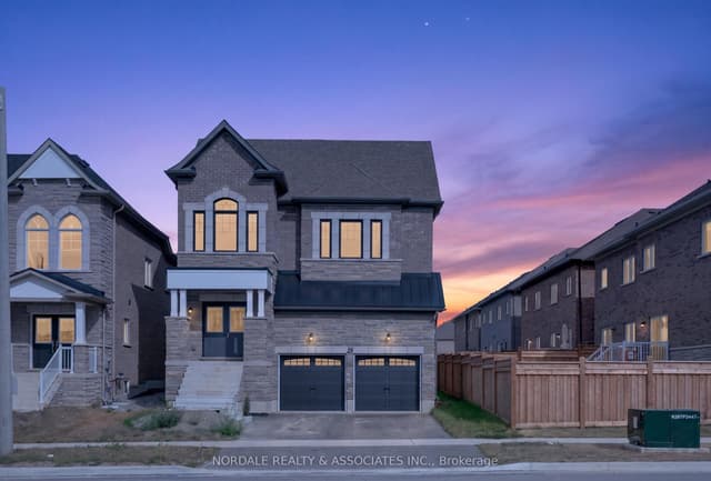 Detached at 25 Aida Place, Richmond Hill, ON L4E 1N3