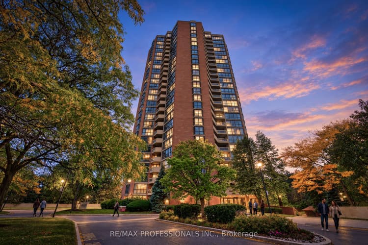 2000 Islington Avenue