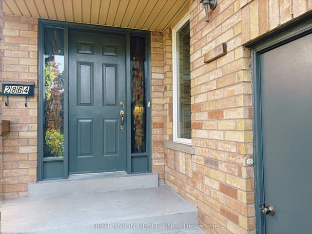 Semi-Detached at 2864 Westbury Court, Mississauga, ON L5M 6B3