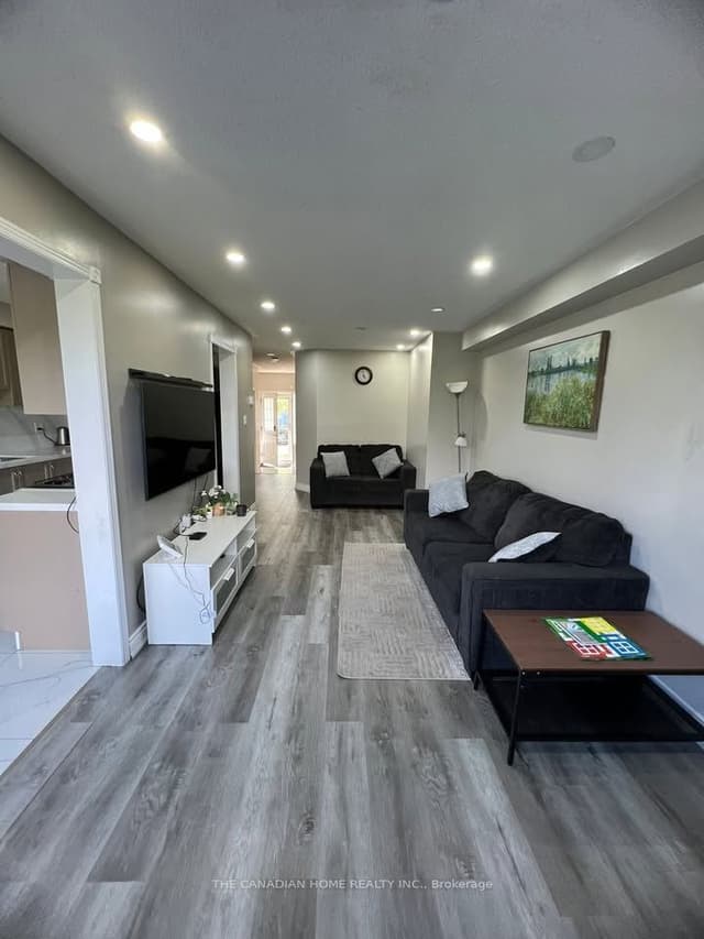 Att/Row/Townhouse at 50 Monaco Court W, Brampton, ON L7A 1X4