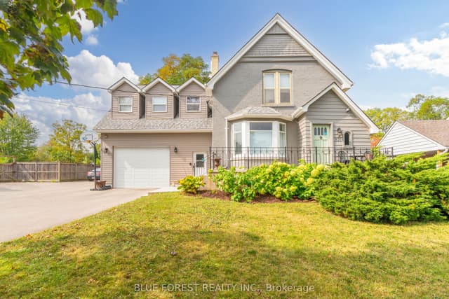 Detached at 521 Upper Queen Street, London South, ON N6C 3T8