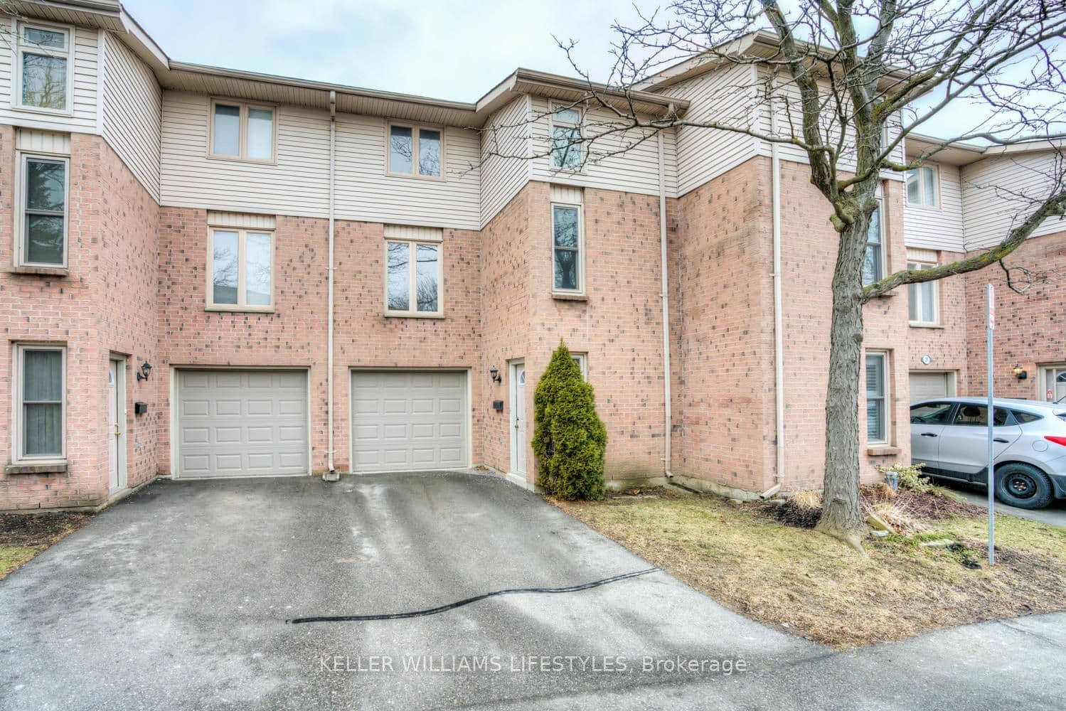 Suite 24, Unit 24 · 1855 Aldersbrook Rd