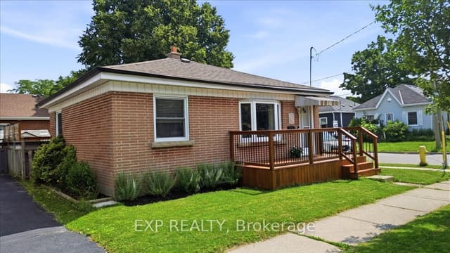 Detached at 166 Catharine Avenue, Brantford, ON N3T 1Y7