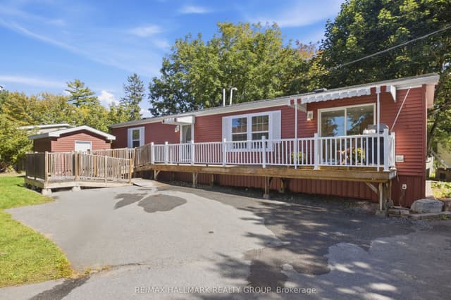 MobileTrailer at 14 Pacific Avenue, Bells Corners and South to Fallowfield, ON K2H 7P9