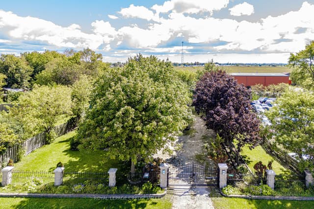 Detached at 5945 King Street, Caledon, ON L7C 0V1