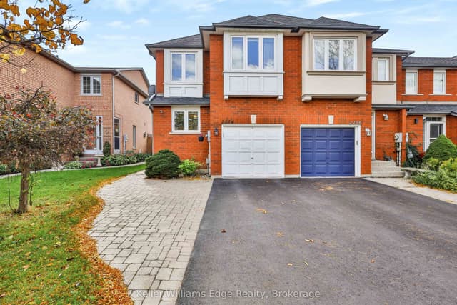 Att/Row/Townhouse at 2254 Dale Ridge Drive, Oakville, ON L6M 3L5