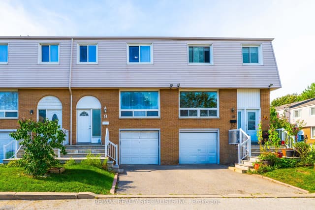 Condo Townhouse at 3525 Brandon Gate Drive 11, Mississauga, ON L4T 3M3