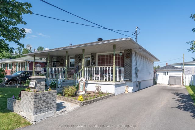 Detached at 542 Anthony Street, Cornwall, ON K6H 5L4