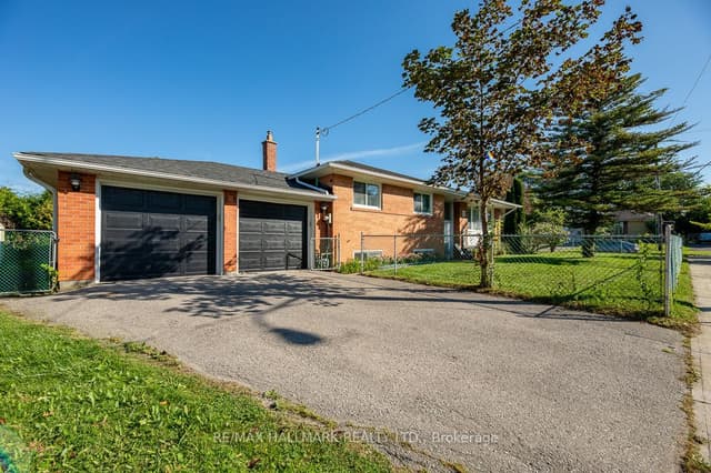 Detached at 28 Fermoy Road, Toronto, ON M1M 3J4, Toronto E08