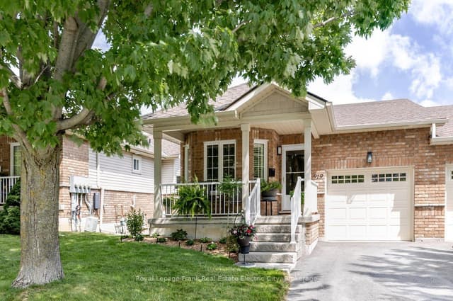 Condo Townhouse at 919 Wentworth Street, Peterborough, ON K9J 5Y4