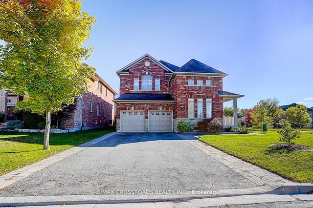 Detached at 619 Fernbank Road, Newmarket, ON L3X 3E4