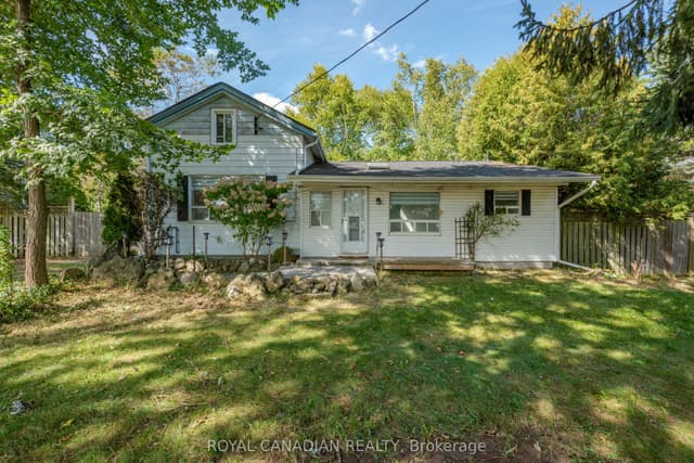 Detached at 9775 Highway 7, Halton Hills, ON L7J 2L8