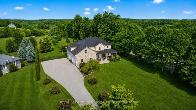 Detached at 3225 10 Line N, Oro-Medonte, ON L0L 1T0