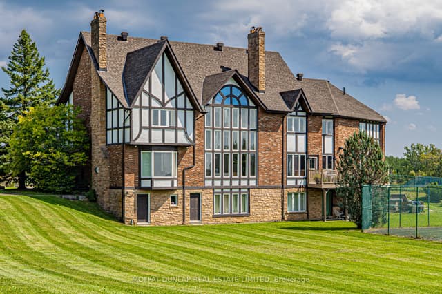 Detached at 15600 Eleventh Concession Road, King, ON L0G 1T0