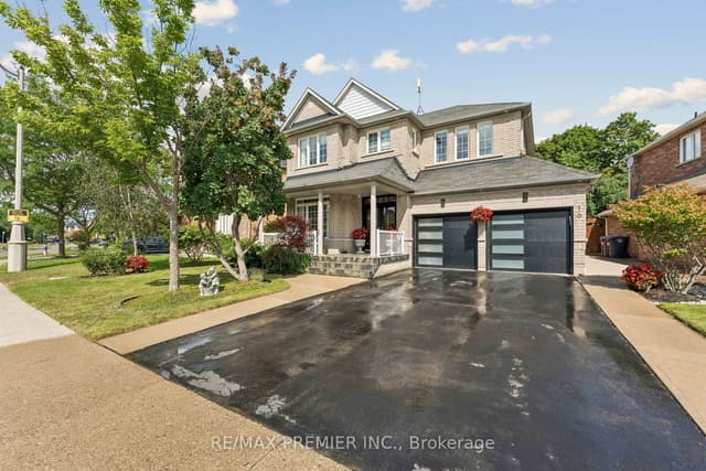 Detached at 16 Rockstep Court, Brampton, ON L6R 3H2