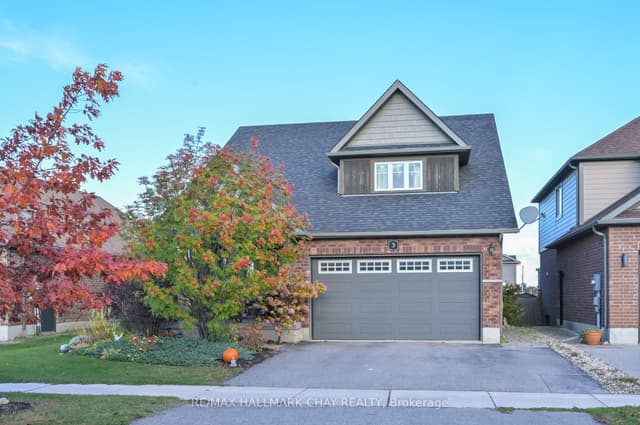Detached at 3 Portland Street, Collingwood, ON L9Y 0W9