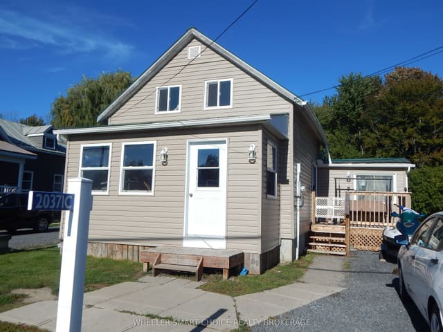 Detached at 20371 County Rd 2 Road, South Glengarry, ON K0C 2C0