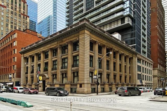 Office at 73 Richmond Street W, Toronto, ON M5H 4E8, Toronto C01