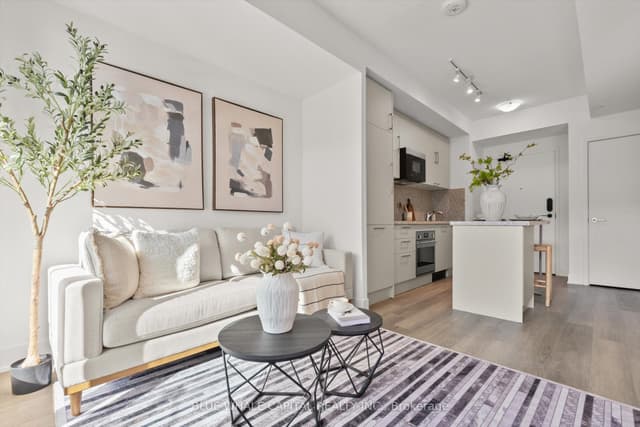 Condo Apartment at 38 Andre De Grasse Street 901, Markham, ON L6G 0G4