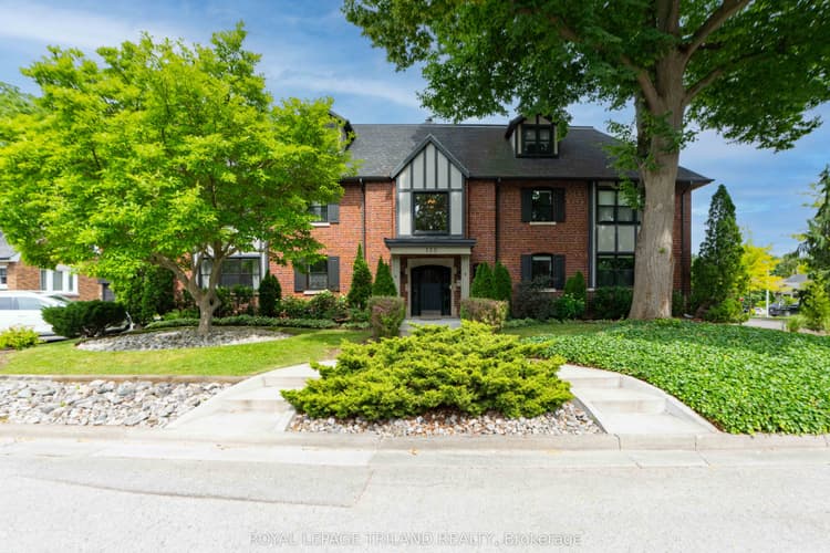 130 Windsor Crescent