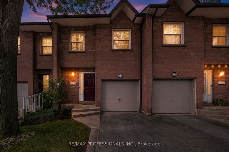 2004 Glenada Crescent