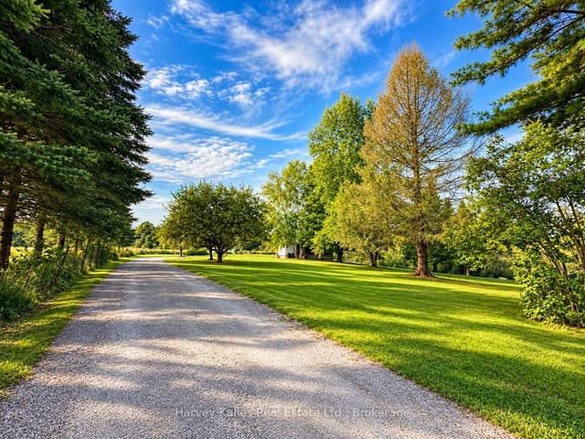 Detached at 5536 Line 5 Road N, Oro-Medonte, ON L4R 4K3