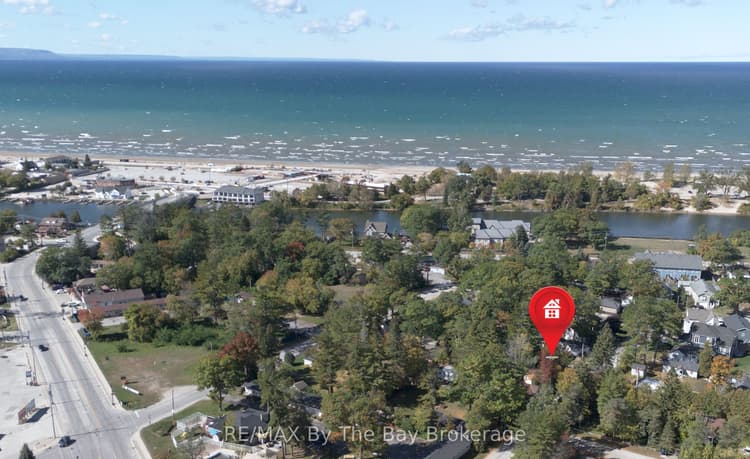 18 Elm Drive