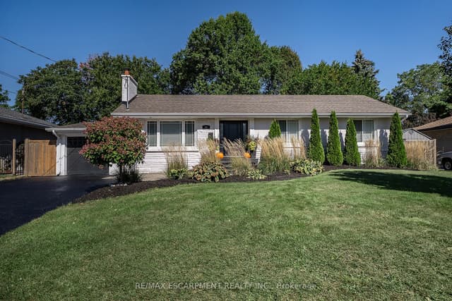 Detached at 43 Miller Drive, Hamilton, ON L9G 2H9