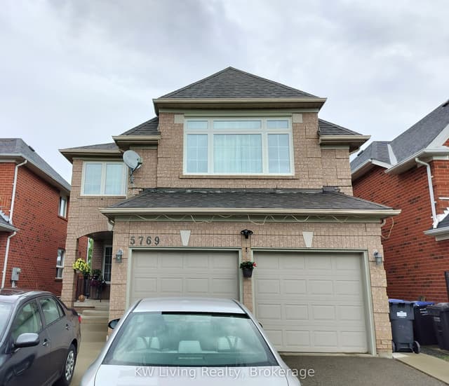 Detached at 5769 Greensboro Drive, Mississauga, ON L5M 5V1
