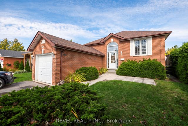 Detached at 176 TOWERHILL Road, Peterborough, ON K9H 7M8
