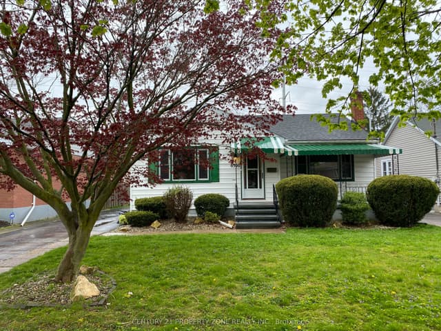 Detached at 6300 CORWIN Crescent, Niagara Falls, ON L2G 2M1