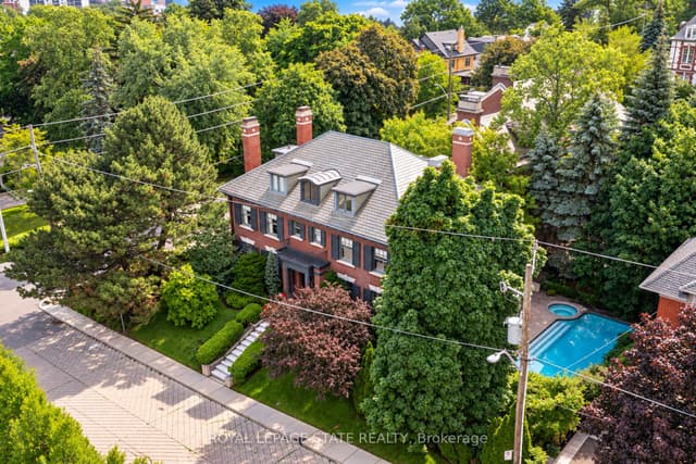 Detached at 5 Undercliffe Avenue, Hamilton, ON L8P 3G9