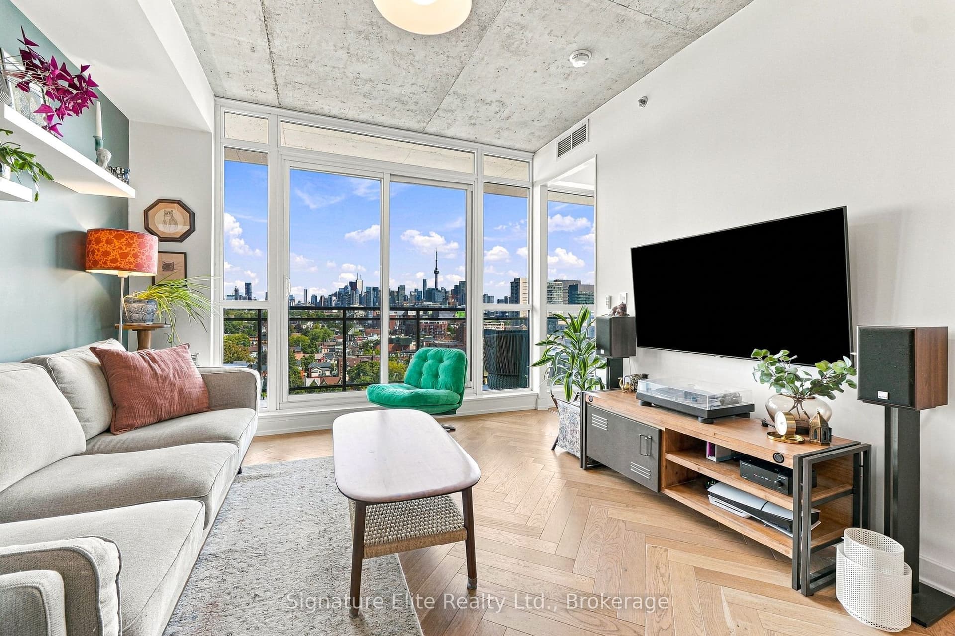 Suite 1303 · Floor 13, Unit 1303 · 20 Minowan Miikan Lane