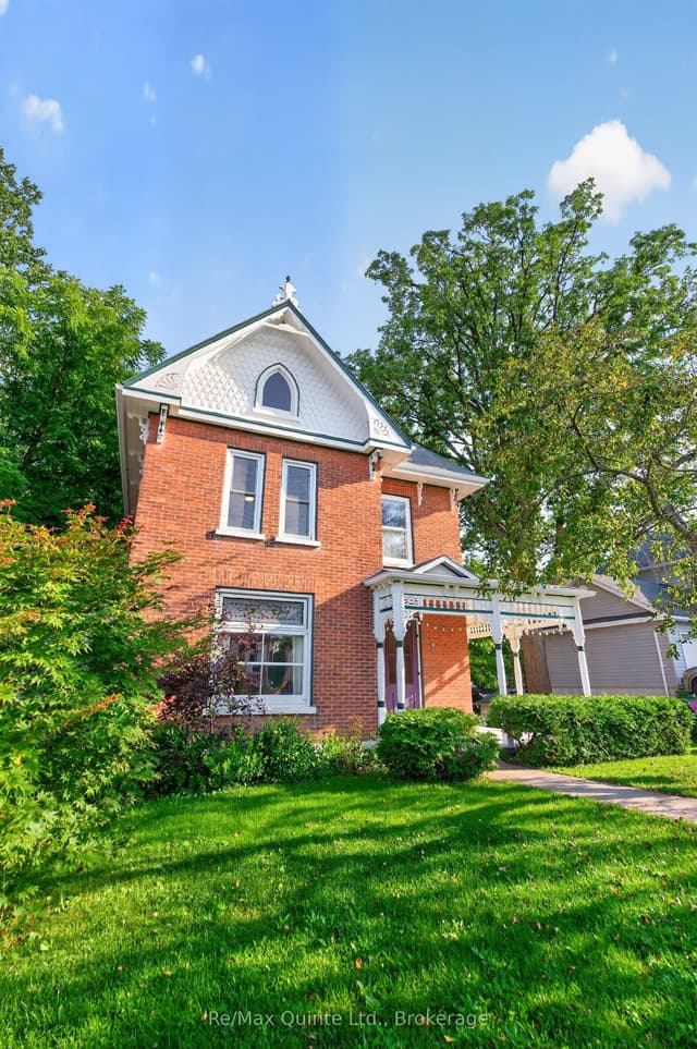 Detached at 97 St Lawrence Street W, Centre Hastings, ON K0K 2K0