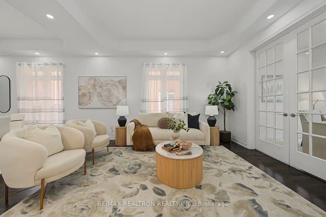 Detached at 28 Brightside Avenue, Richmond Hill, ON L4E 0P6