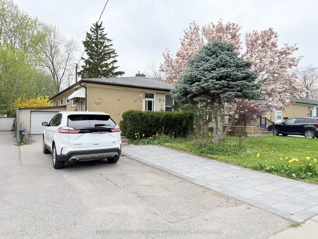 Semi-Detached at 230 Axminster Drive Basement, Richmond Hill, ON L4C 2W1