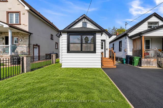 Detached at 53 Twenty Fourth Street, Toronto, ON M8V 3N3, Toronto W06