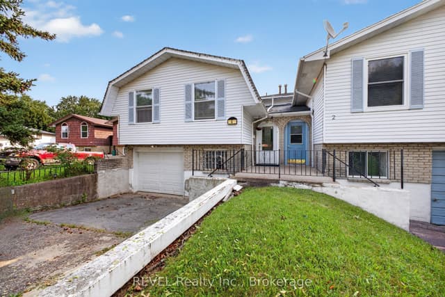 Semi-Detached at 4 Kerwin Gate, St. Catharines, ON L2N 4J8