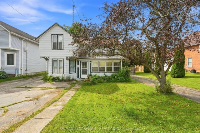 Detached at 2023 Main Street S, Haldimand, ON N0A 1J0