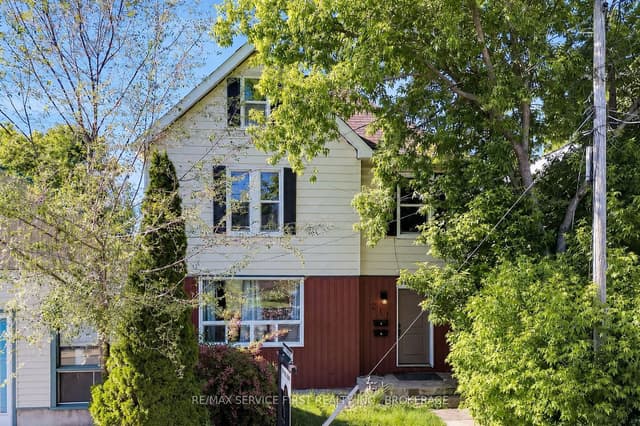 Detached at 211 RAGLAN Road, Kingston, ON K7K 1L5