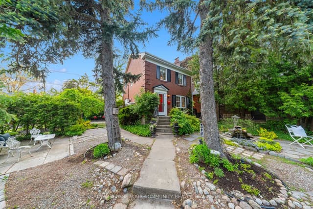 Detached at 2 Four Oaks Gate, Toronto, ON M4J 2X2, Toronto E03