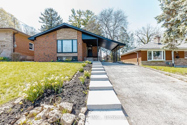 Detached at 40 Granton Street, Hamilton, ON L8S 3C2