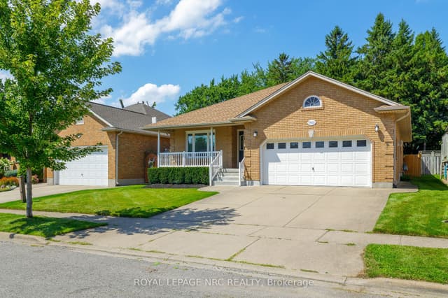 Detached at 7621 Cameron Court, Niagara Falls, ON L2H 3G9