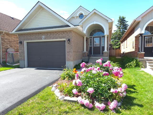 Detached at 19 Mckitrick Drive, Orangeville, ON L9W 5C2