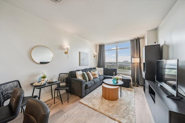 Condo Apartment at 9245 Jane Street 902, Vaughan, ON L6A 0J9